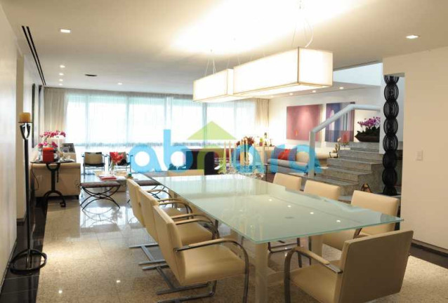 Imagem Cobertura com 4 Quartos à Venda, 560 m² em Leblon - Rio De Janeiro Imagem Cobertura com 4 Quartos à Venda, 560 m² em Leblon - Rio De Janeiro