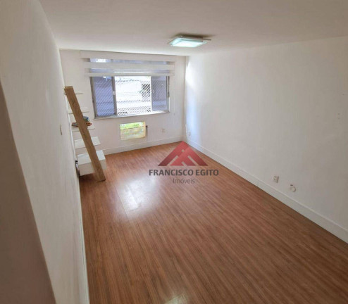 Imagem Apartamento com 2 Quartos à Venda, 102 m² em Icaraí - Niterói Imagem Apartamento com 2 Quartos à Venda, 102 m² em Icaraí - Niterói