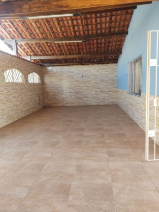 Imagem Casa com 3 Quartos à Venda, em Solemar - Praia Grande Imagem Casa com 3 Quartos à Venda, em Solemar - Praia Grande