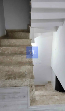 Imagem Casa com 3 Quartos à Venda, 160 m² em Santa Cândida - Curitiba Imagem Casa com 3 Quartos à Venda, 160 m² em Santa Cândida - Curitiba