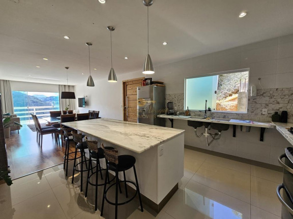 Imagem Casa com 2 Quartos à Venda, 150 m² em Várzea - Teresópolis
