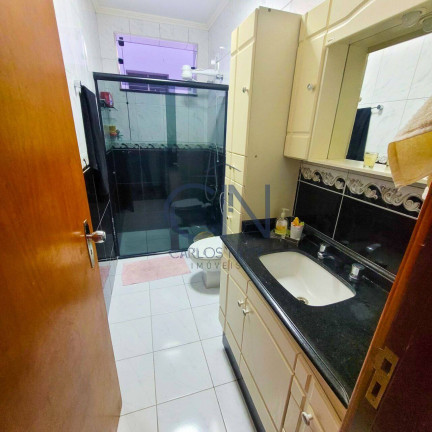 Imagem Casa com 3 Quartos à Venda,  em Vila Santa Isabel - Taubaté