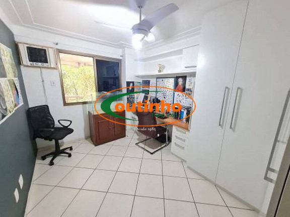 Imagem Apartamento com 3 Quartos à Venda, 145 m² em Tijuca - Rio De Janeiro Imagem Apartamento com 3 Quartos à Venda, 145 m² em Tijuca - Rio De Janeiro