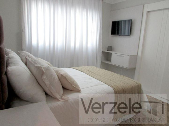 Imagem Apartamento com 3 Quartos à Venda, 198 m² em Centro - Balneário Camboriú Imagem Apartamento com 3 Quartos à Venda, 198 m² em Centro - Balneário Camboriú