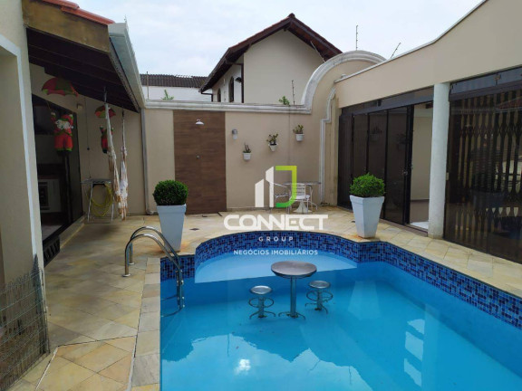 Imagem Casa com 3 Quartos à Venda, 335 m² em São João - Itajaí Imagem Casa com 3 Quartos à Venda, 335 m² em São João - Itajaí