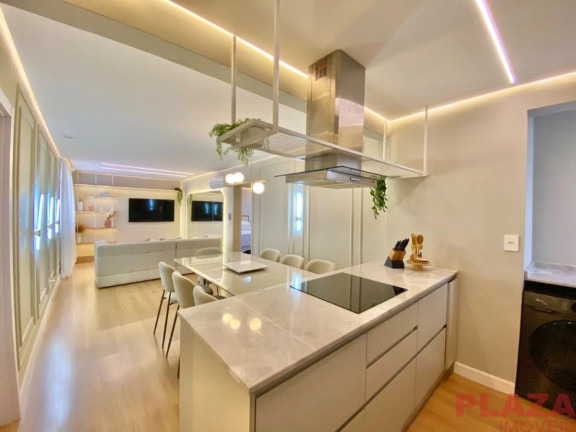 Imagem Apartamento com 2 Quartos à Venda, 83 m² em Centro - Balneário Camboriú