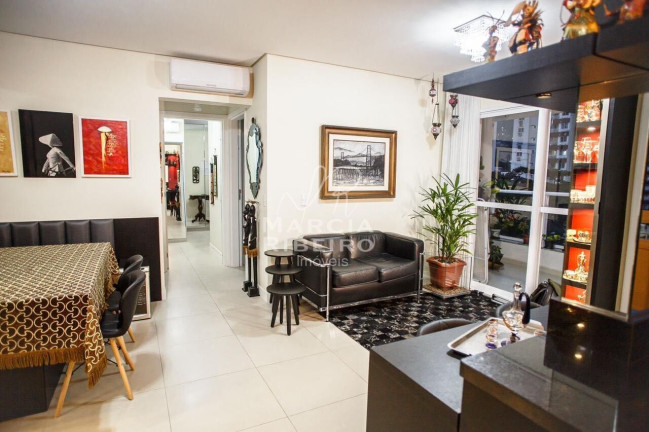 Imagem Apartamento com 2 Quartos à Venda, 69 m² em Trindade - Florianópolis