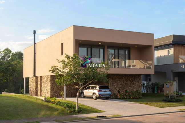 Imagem Casa de Condomínio com 4 Quartos à Venda, 330 m² em Vila Nova - Porto Alegre