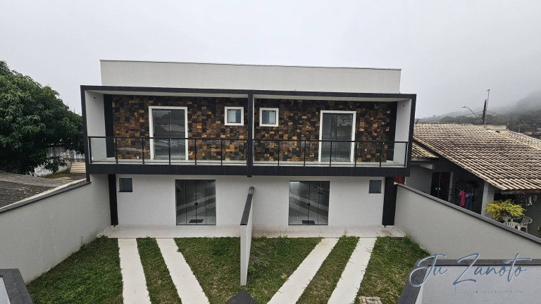 Sobrado com 3 Quartos à Venda, 119 m² em Sertãozinho - Matinhos