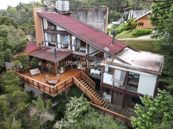 Casa com 6 Quartos à Venda, 302 m² em Região De Capivari - Campos Do Jordão