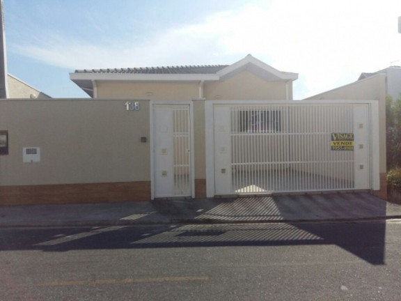 Casa com 3 Quartos à Venda, 105 m² em Vila Branca - Jacareí