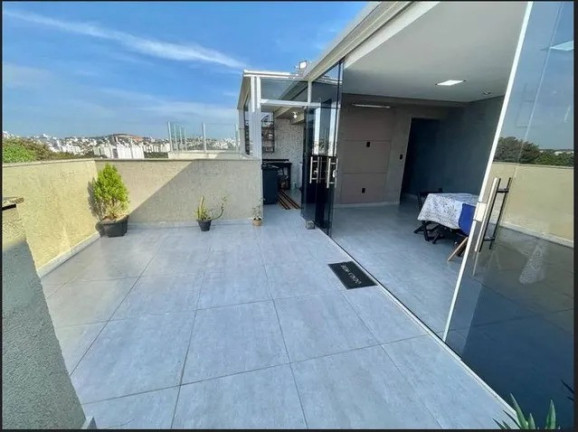 Imóvel com 3 Quartos à Venda, 130 m² em R$425.000,00  //  Arvoredo - Contagem