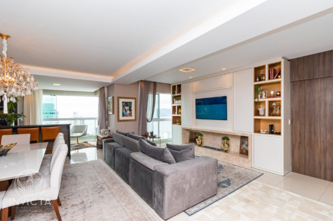Imagem Apartamento com 3 Quartos à Venda, 135 m² em Pioneiros - Balneário Camboriú Imagem Apartamento com 3 Quartos à Venda, 135 m² em Pioneiros - Balneário Camboriú