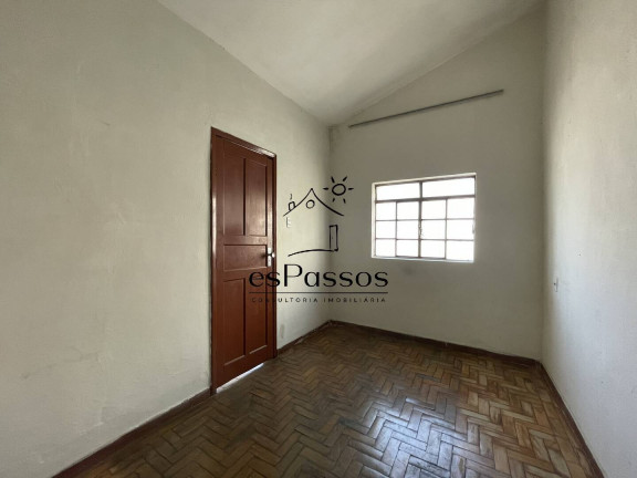 Imagem Casa com 3 Quartos à Venda, 910 m² em Centro - Florestal