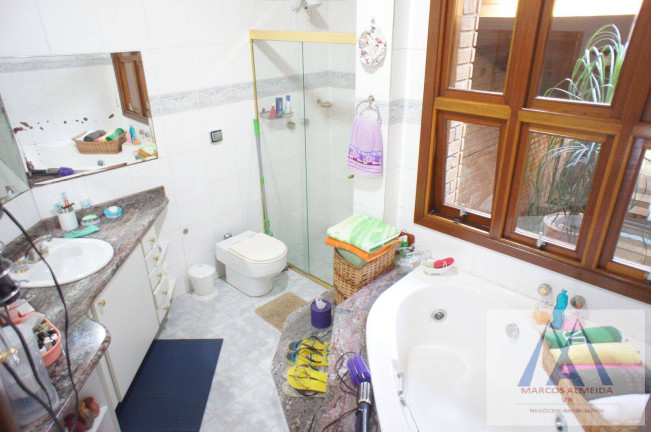 Imagem Casa com 5 Quartos à Venda, 446 m² em Vila Suíssa - Mogi Das Cruzes Imagem Casa com 5 Quartos à Venda, 446 m² em Vila Suíssa - Mogi Das Cruzes