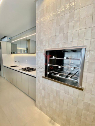 Imagem Cobertura com 2 Quartos à Venda, 164 m² em Meia Praia - Itapema