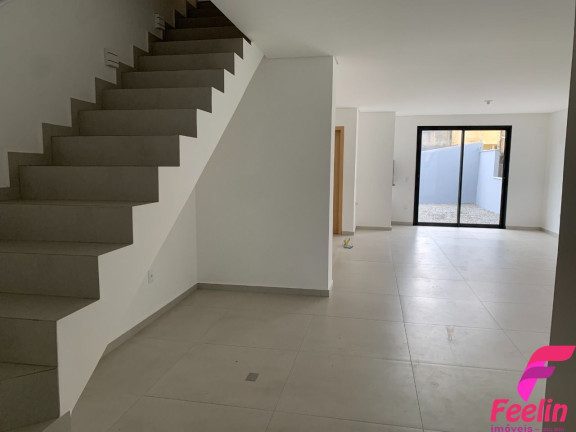 Imagem Casa com 3 Quartos à Venda, 157 m² em Campeche - Florianópolis Imagem Casa com 3 Quartos à Venda, 157 m² em Campeche - Florianópolis