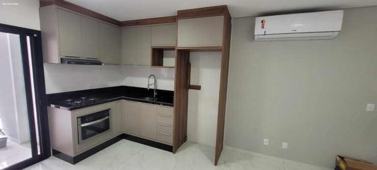 Imagem Sobrado com 3 Quartos à Venda, 124 m² em Guanabara - Joinville