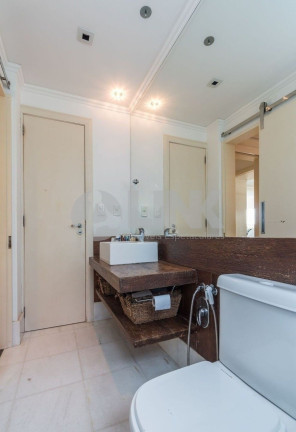 Imagem Apartamento com 3 Quartos à Venda, 125 m² em Mont Serrat - Porto Alegre Imagem Apartamento com 3 Quartos à Venda, 125 m² em Mont Serrat - Porto Alegre