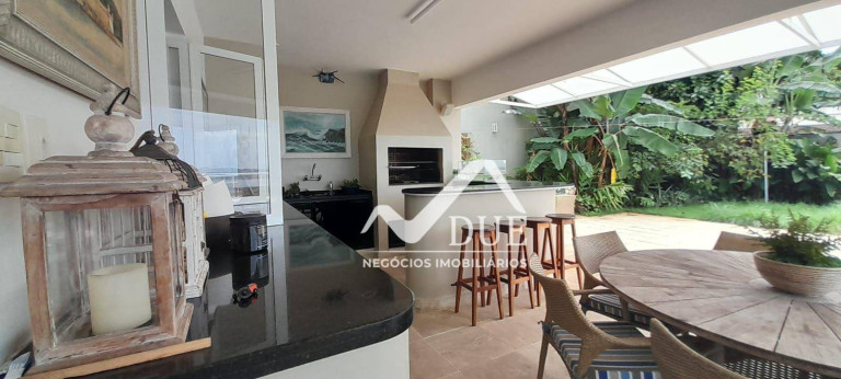 Imagem Casa com 4 Quartos à Venda, 516 m² em Marapé - Santos Imagem Casa com 4 Quartos à Venda, 516 m² em Marapé - Santos