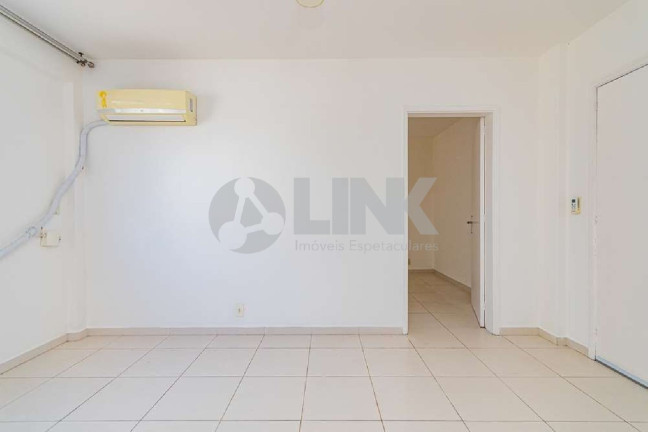 Imagem Apartamento com 1 Quarto à Venda, 41 m² em Menino Deus - Porto Alegre Imagem Apartamento com 1 Quarto à Venda, 41 m² em Menino Deus - Porto Alegre