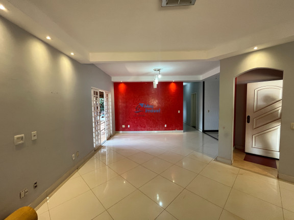 Imagem Casa com 3 Quartos à Venda, 230 m² em Taguatinga - Brasilia Imagem Casa com 3 Quartos à Venda, 230 m² em Taguatinga - Brasilia