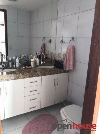 Imagem Apartamento com 3 Quartos à Venda, 120 m² em Lagoa Nova - Natal