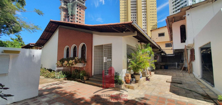Imagem Casa com 4 Quartos à Venda, 330 m² em Hipodrómo - Recife Imagem Casa com 4 Quartos à Venda, 330 m² em Hipodrómo - Recife