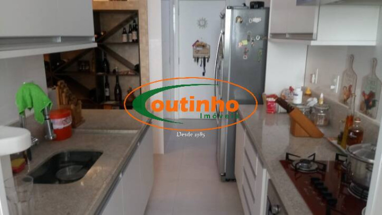 Imagem Apartamento com 4 Quartos à Venda, 172 m² em Tijuca - Rio De Janeiro Imagem Apartamento com 4 Quartos à Venda, 172 m² em Tijuca - Rio De Janeiro
