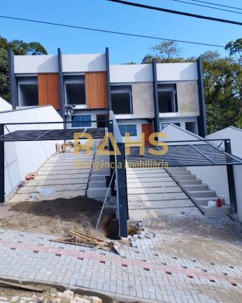 Casa com 3 Quartos à Venda, 103 m² em Bom Retiro - Joinville
