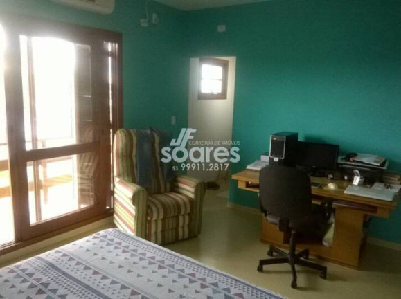 Imagem Sobrado com 3 Quartos à Venda, 228 m² em Laranjal - Pelotas