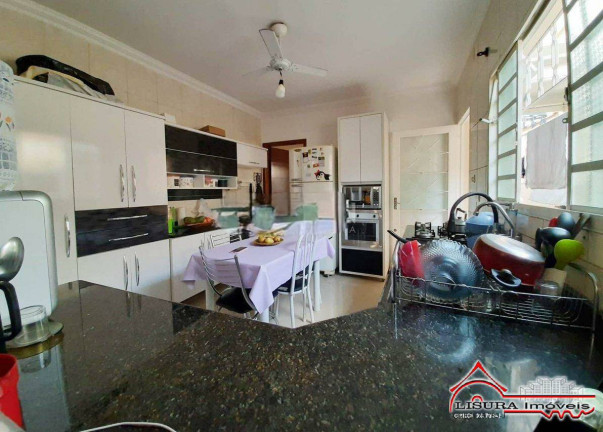 Imagem Casa com 3 Quartos à Venda, 110 m² em Parque Santo Antônio - Jacareí Imagem Casa com 3 Quartos à Venda, 110 m² em Parque Santo Antônio - Jacareí