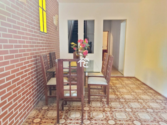 Imagem Casa com 5 Quartos à Venda, 300 m² em Santa Rosa - Niterói