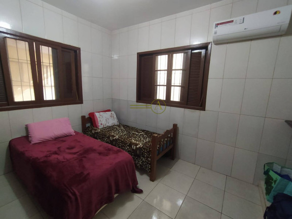Imagem Casa com 2 Quartos à Venda, 333 m² em Jardim Veneza - Peruíbe Imagem Casa com 2 Quartos à Venda, 333 m² em Jardim Veneza - Peruíbe