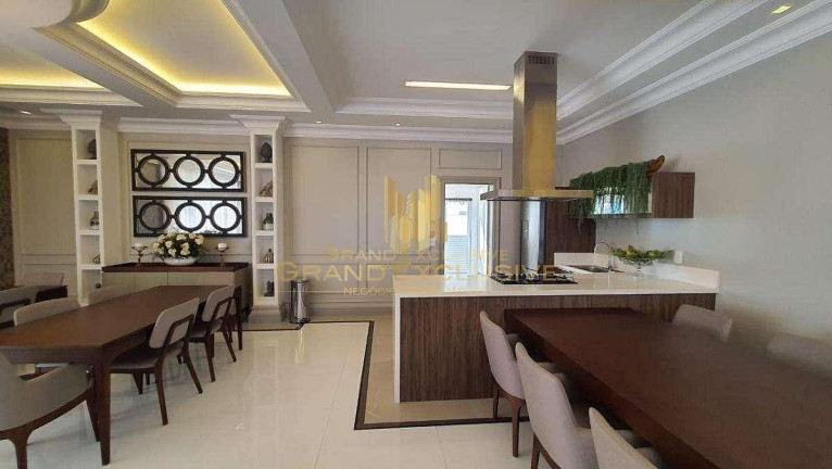 Imagem Apartamento com 3 Quartos à Venda, 140 m² em Centro - Balneário Camboriú Imagem Apartamento com 3 Quartos à Venda, 140 m² em Centro - Balneário Camboriú