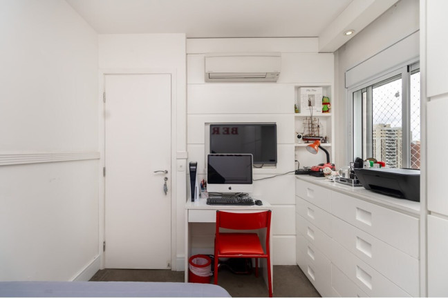 Imagem Apartamento com 4 Quartos à Venda, 169 m² em Vila Uberabinha - São Paulo