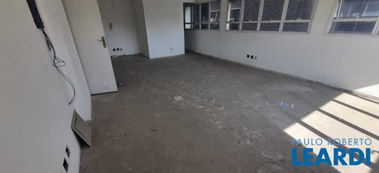 Imagem Sala Comercial à Venda, 45 m² em Centro - Santo André Imagem Sala Comercial à Venda, 45 m² em Centro - Santo André