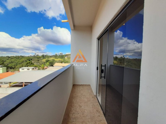 Imagem Casa com 3 Quartos à Venda, 172 m²