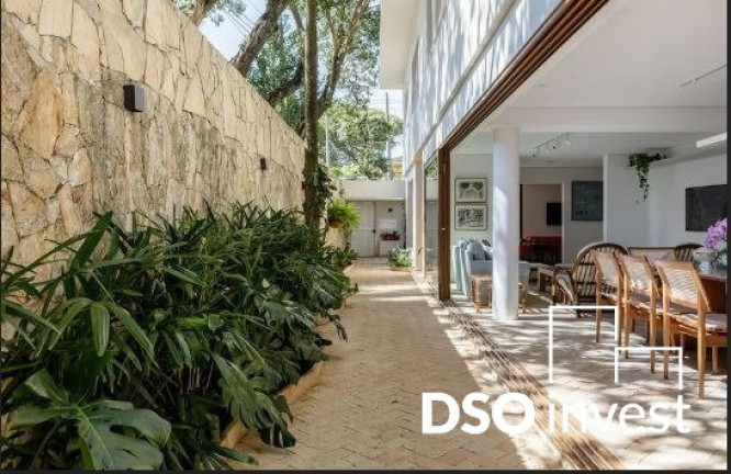 Imagem Casa com 3 Quartos à Venda, 210 m² em Indianópolis - São Paulo