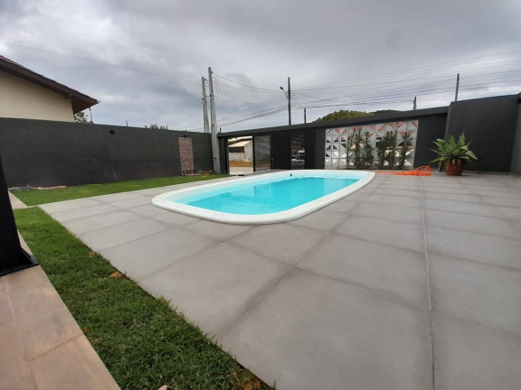 Casa com 4 Quartos para Temporada, 150 m² em Zimbros - Bombinhas