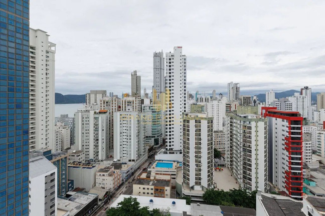 Imagem Apartamento com 2 Quartos à Venda, 252 m² em Centro - Balneário Camboriú Imagem Apartamento com 2 Quartos à Venda, 252 m² em Centro - Balneário Camboriú