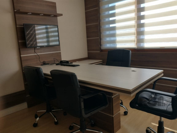 Sala Comercial à Venda ou Locação, 72 m² em Azenha - Porto Alegre
