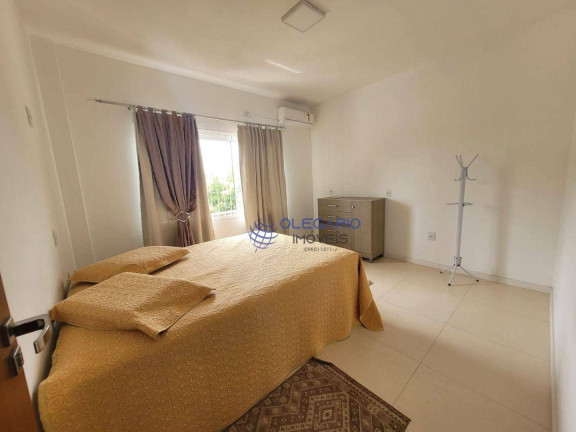 Imagem Sobrado com 4 Quartos à Venda, 233 m² em Armação - Penha