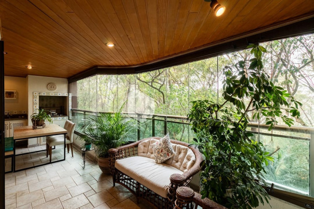 Apartamento com 4 Quartos à Venda, 225 m² em Jardim Fonte Do Morumbi - São Paulo