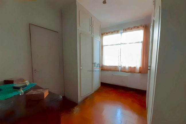 Imagem Apartamento com 4 Quartos à Venda, 142 m² em Icaraí - Niterói