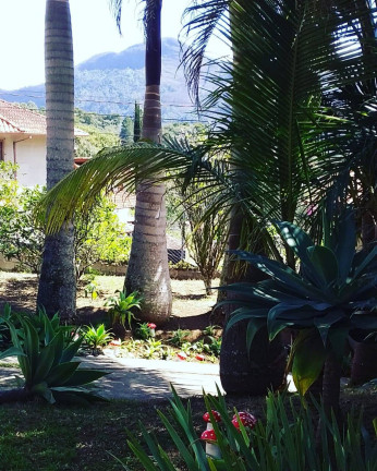 Imagem Casa com 4 Quartos à Venda, 1 m² em Conego - Nova Friburgo
