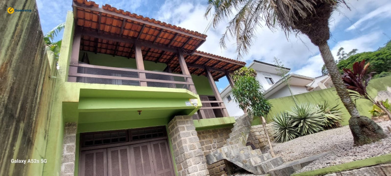 Imagem Casa com 3 Quartos à Venda, 360 m² em Pantanal - Florianópolis
