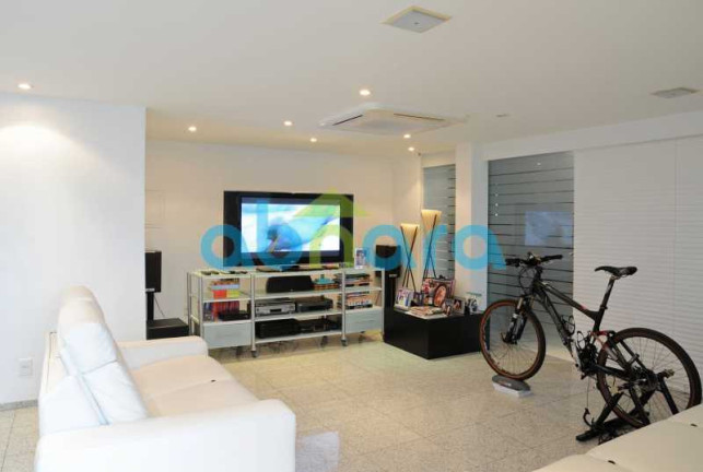 Imagem Cobertura com 4 Quartos à Venda, 560 m² em Leblon - Rio De Janeiro Imagem Cobertura com 4 Quartos à Venda, 560 m² em Leblon - Rio De Janeiro