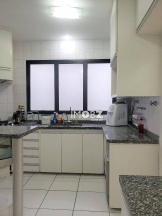 Imagem Imóvel com 3 Quartos à Venda, 232 m² em Vila Suzana - São Paulo