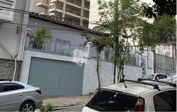 Casa com 5 Quartos à Venda, 227 m² em Santa Cecília - São Paulo